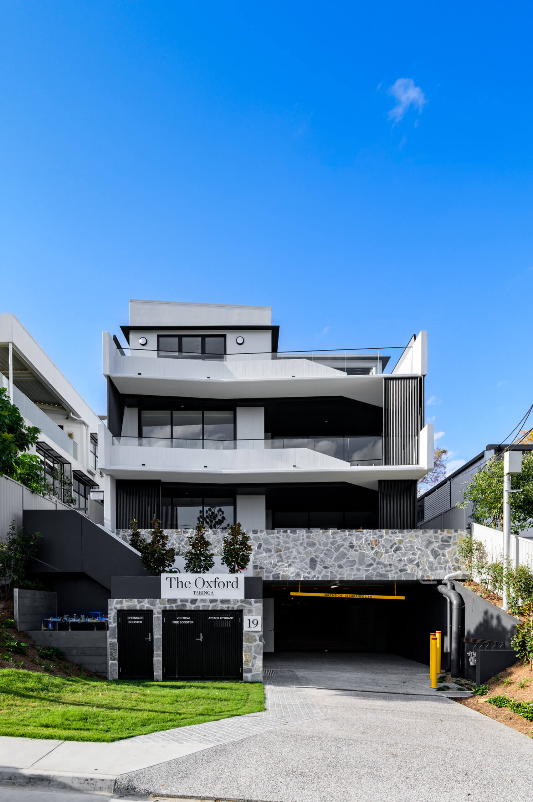 19 Oxford Tce Taringa Exteriors 12